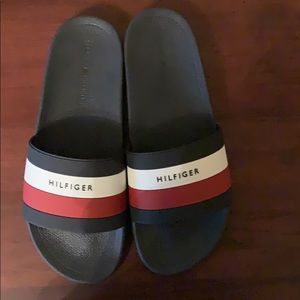 Tommy Hilfiger slides size 10